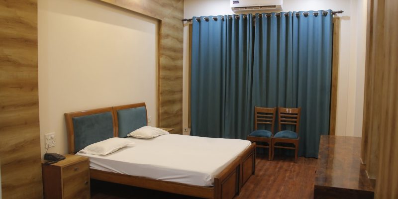 hotel1-min